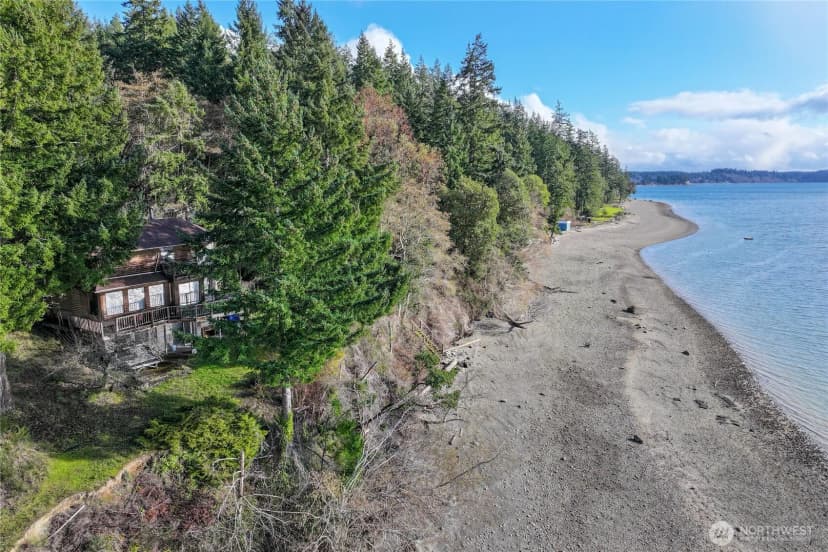 Property photo for 820 E Burgundy Road, Shelton photo 2