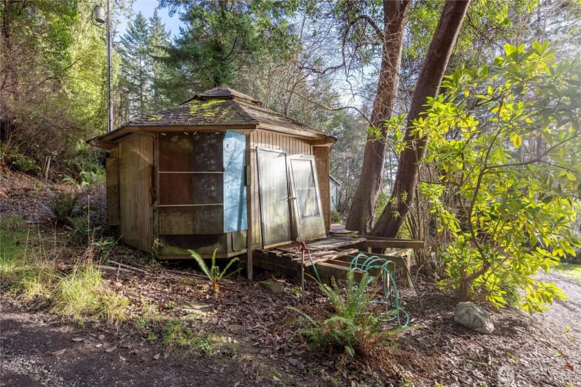 Property photo for 820 E Burgundy Road, Shelton photo 34