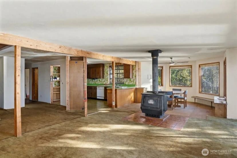 Property photo for 820 E Burgundy Road, Shelton photo 10