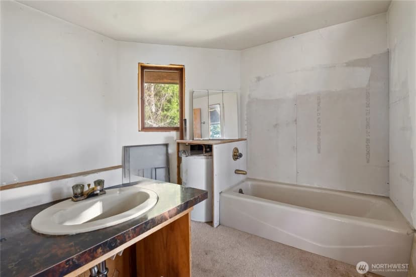 Property photo for 820 E Burgundy Road, Shelton photo 20