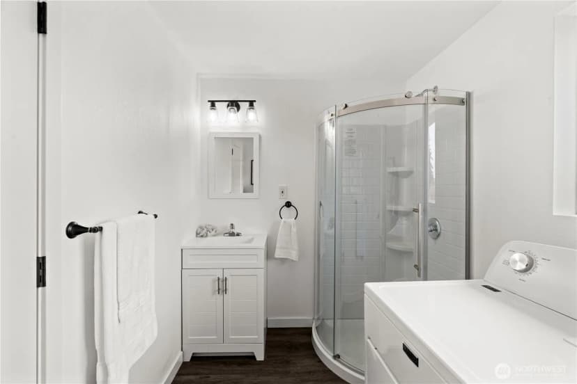 Property photo for 5518 39th Avenue S, Seattle photo 16