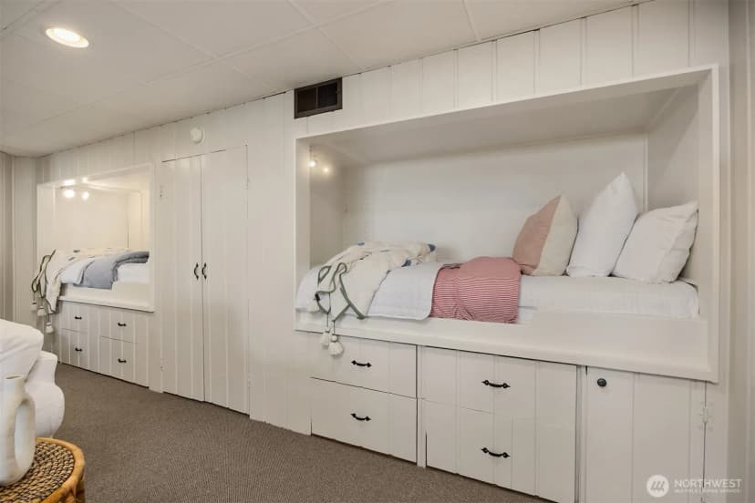 Property photo for 7946 Grand Avenue Ne, Bainbridge Island photo 20