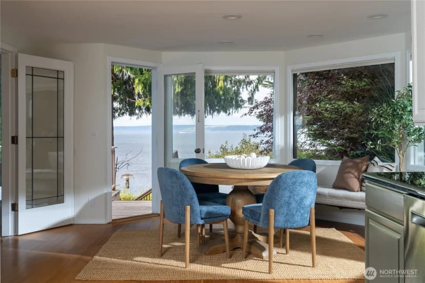 Property photo for 7946 Grand Avenue Ne, Bainbridge Island photo 8