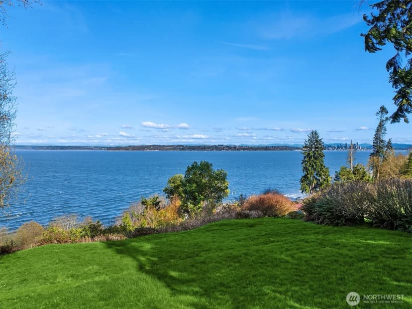 Property photo for 7946 Grand Avenue Ne, Bainbridge Island photo 23