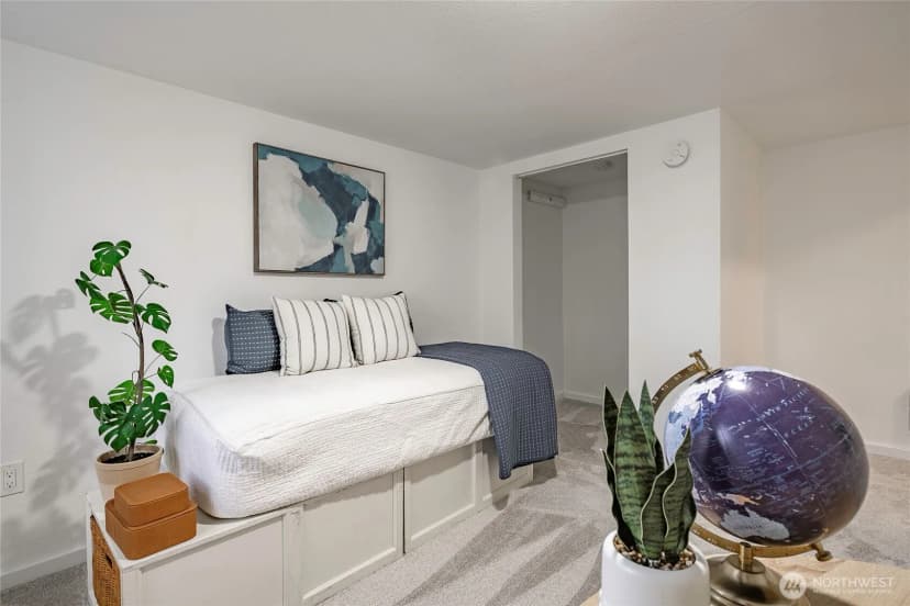 Property photo for 1607 102nd Place Ne #d1, Bellevue photo 24