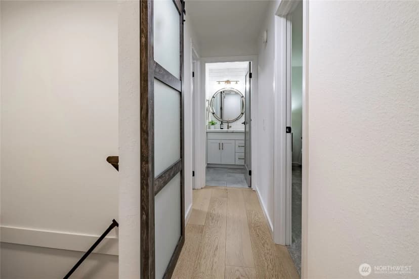 Property photo for 1607 102nd Place Ne #d1, Bellevue photo 13