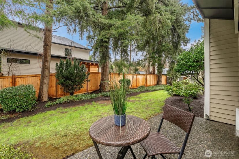 Property photo for 1607 102nd Place Ne #d1, Bellevue photo 31