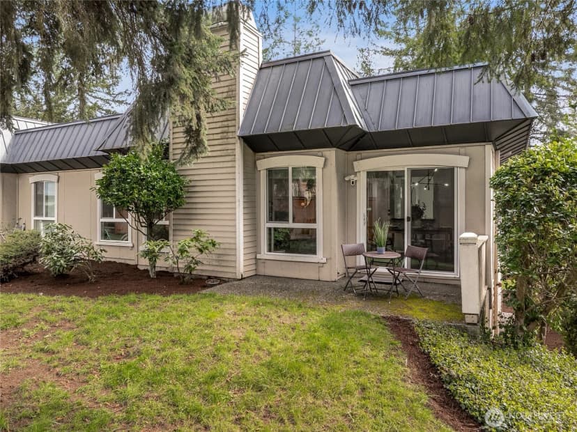 Property photo for 1607 102nd Place Ne #d1, Bellevue photo 36