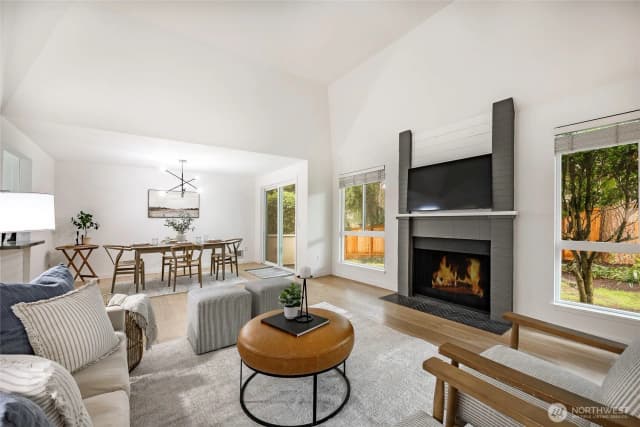 Property photo for 1607 102nd Place Ne #d1, Bellevue photo 3