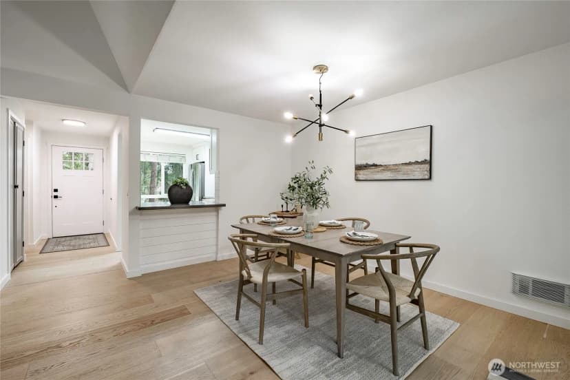 Property photo for 1607 102nd Place Ne #d1, Bellevue photo 10