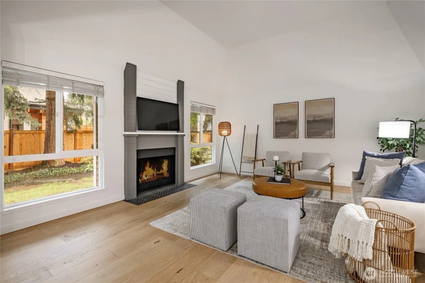 Property photo for 1607 102nd Place Ne #d1, Bellevue photo 4