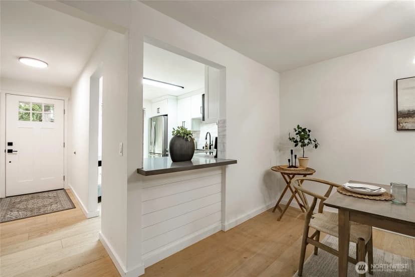 Property photo for 1607 102nd Place Ne #d1, Bellevue photo 8
