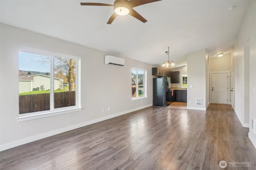 Property photo for 50 Hill Drive, Cathlamet photo 4