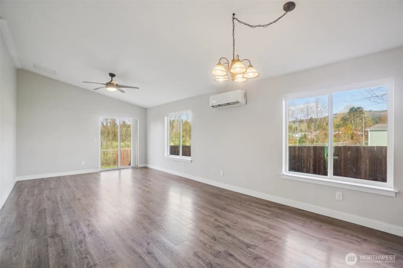Property photo for 50 Hill Drive, Cathlamet photo 6