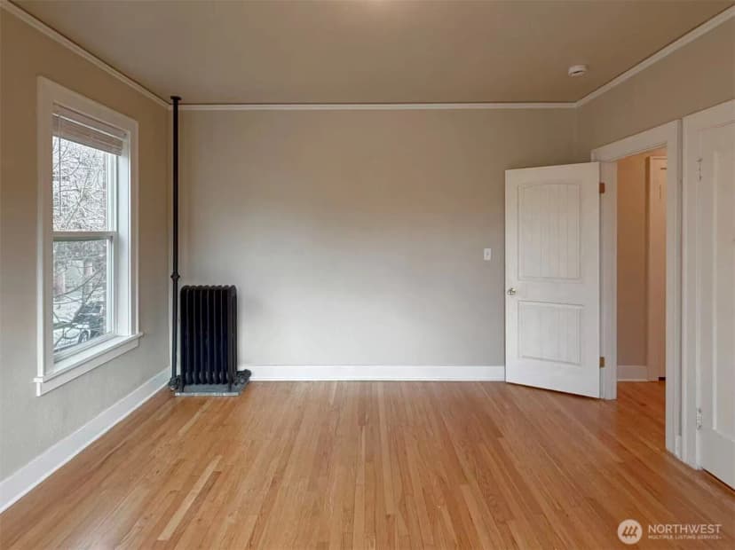 Property photo for 901 Ne 43rd Street #201, Seattle photo 11