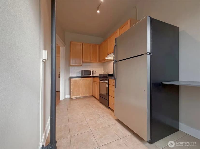 Property photo for 901 Ne 43rd Street #201, Seattle photo 23