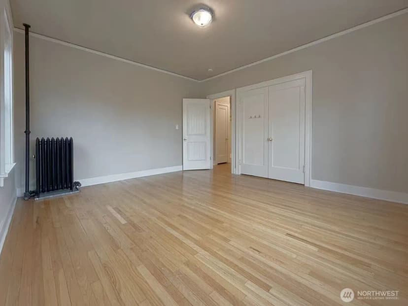 Property photo for 901 Ne 43rd Street #201, Seattle photo 12