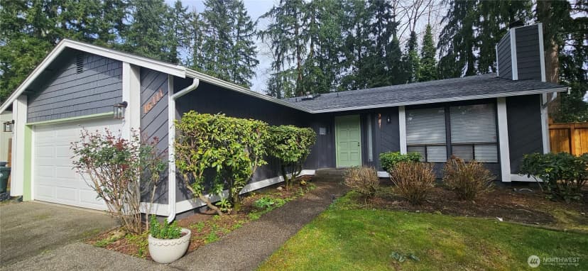 Property photo for 16111 97 Avenue Ct E, Puyallup photo 2