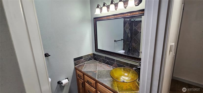 Property photo for 16111 97 Avenue Ct E, Puyallup photo 13
