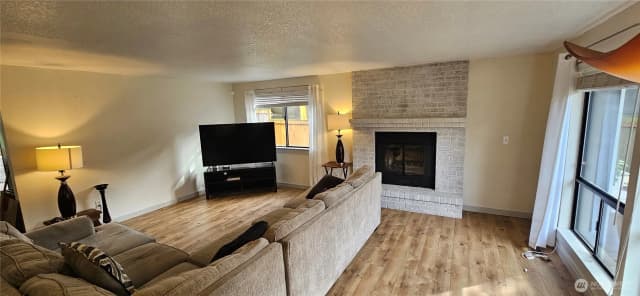 Property photo for 16111 97 Avenue Ct E, Puyallup photo 3