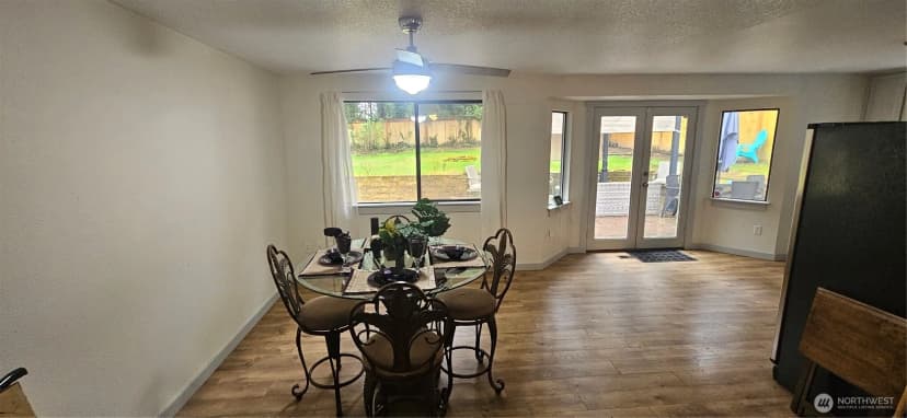 Property photo for 16111 97 Avenue Ct E, Puyallup photo 4