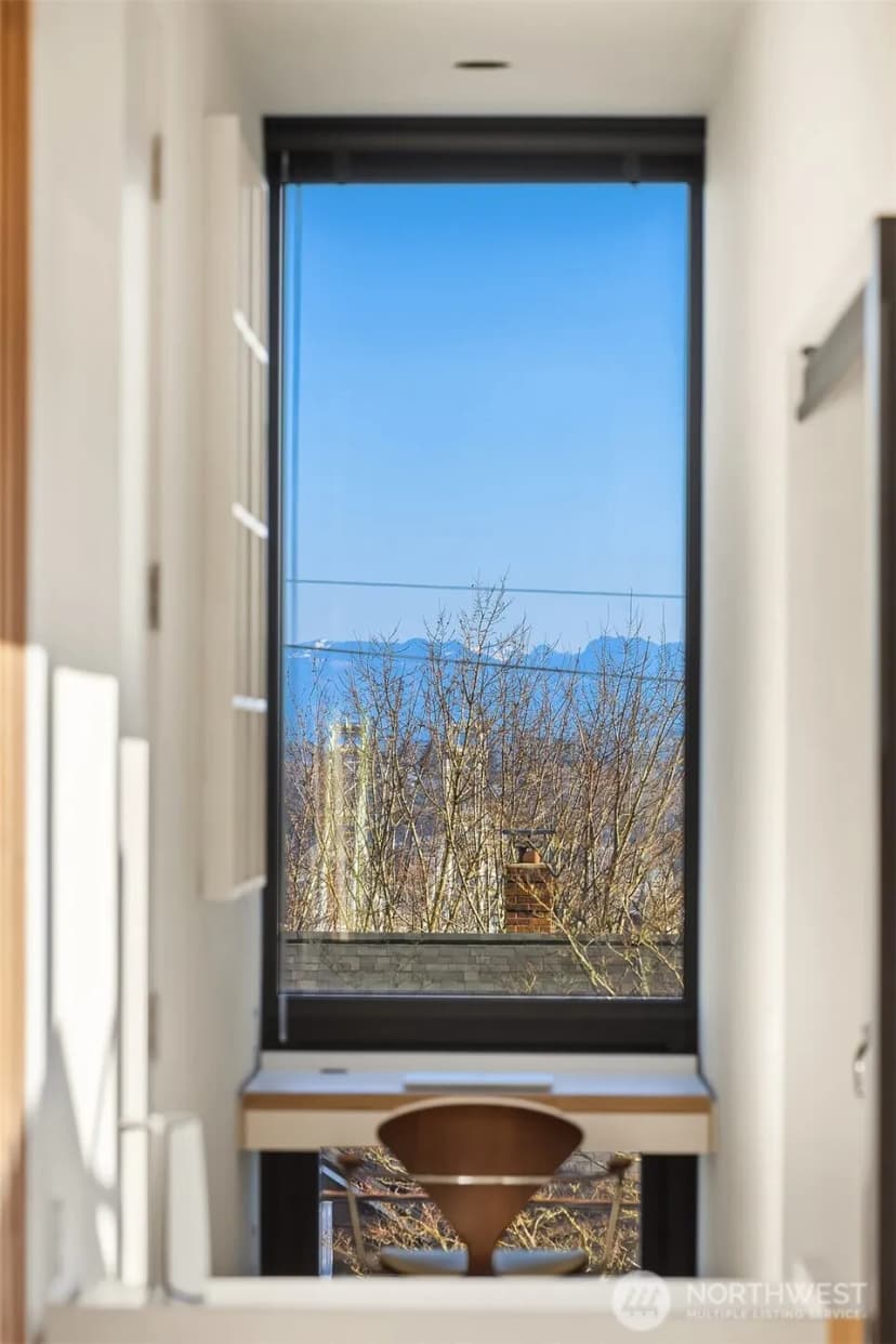 Property photo for 3057 36th Avenue Sw, Seattle photo 29