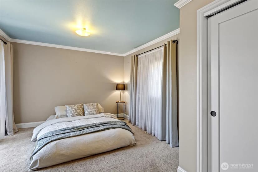 Property photo for 6234 Ne 182nd Street, Kenmore photo 14