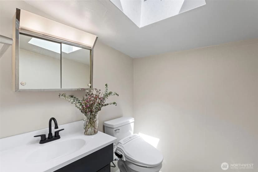 Property photo for 6234 Ne 182nd Street, Kenmore photo 20