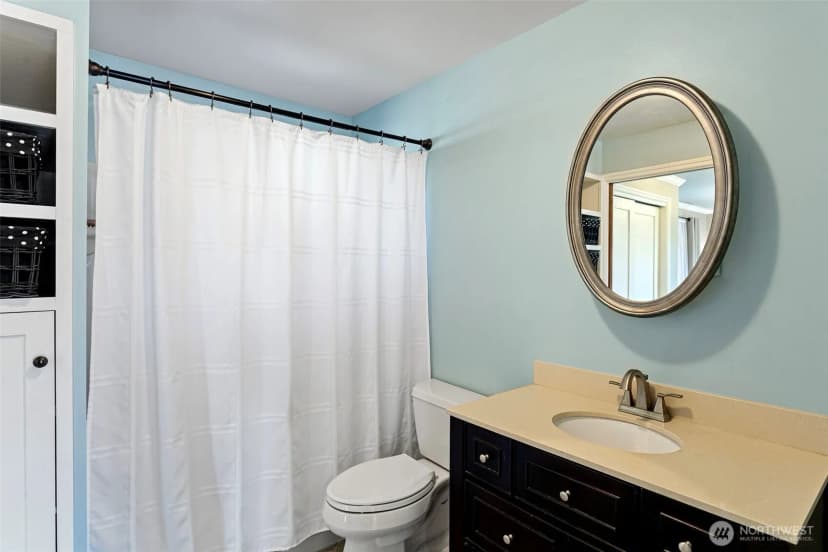 Property photo for 6234 Ne 182nd Street, Kenmore photo 16
