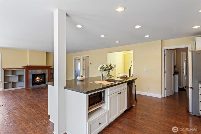 Property photo for 6234 Ne 182nd Street, Kenmore photo 9
