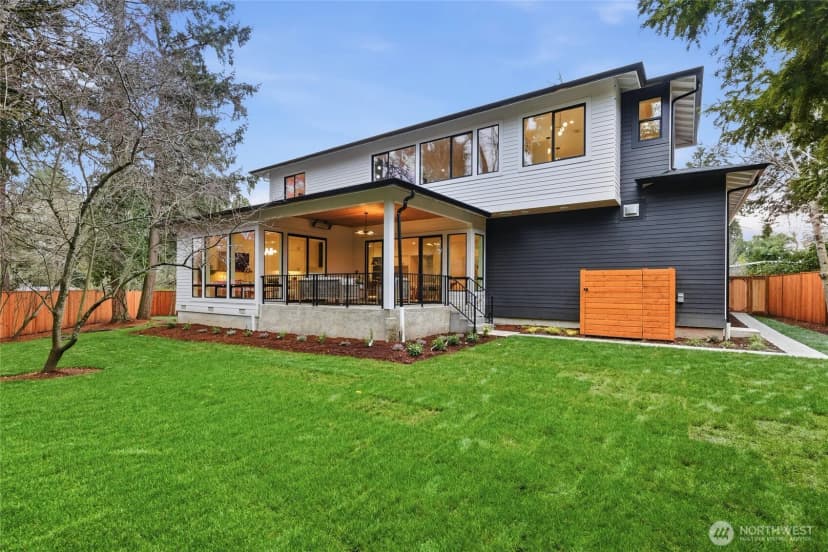 Property photo for 218 163rd Place Se, Bellevue photo 37