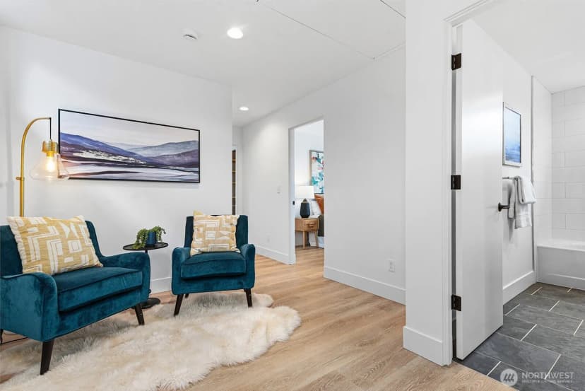 Property photo for 9318 47th Avenue Sw, Seattle photo 16