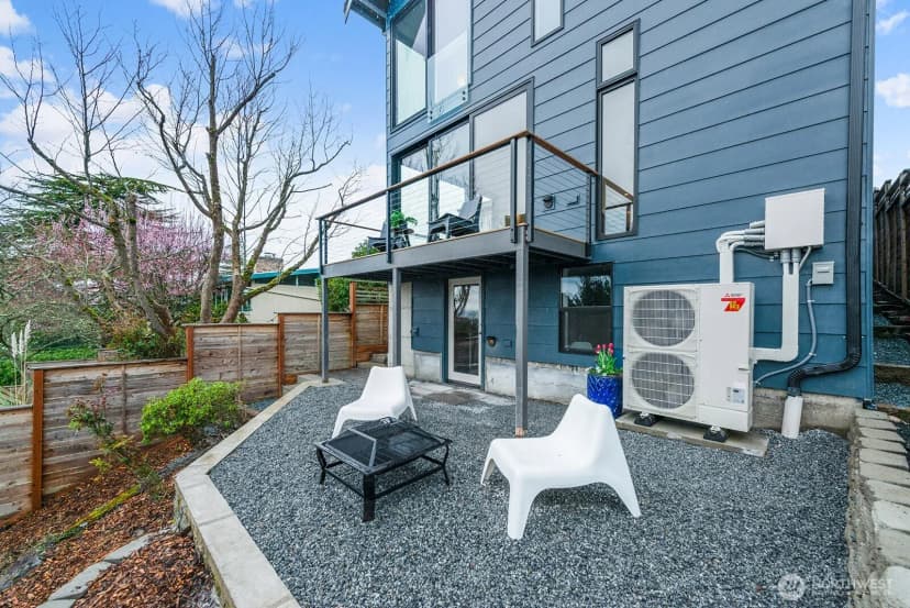 Property photo for 9318 47th Avenue Sw, Seattle photo 31