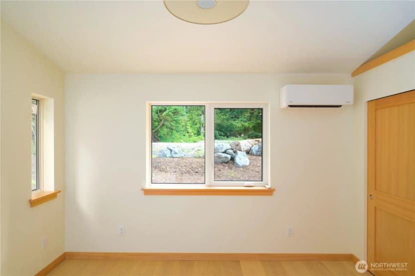 Property photo for 3067 E Smith Road, Bellingham photo 9