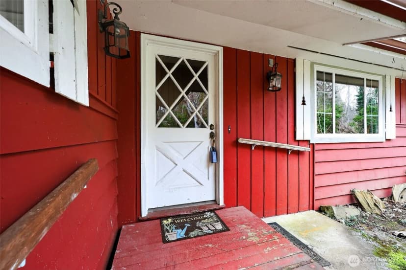 Property photo for 716 Garden Hill Rd, Elma photo 4