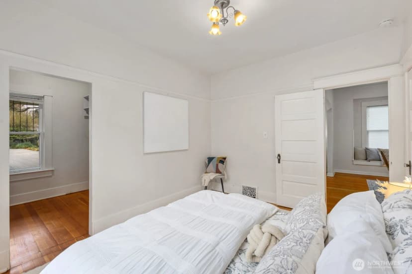 Property photo for 907 Nw 61st Street, Seattle photo 15