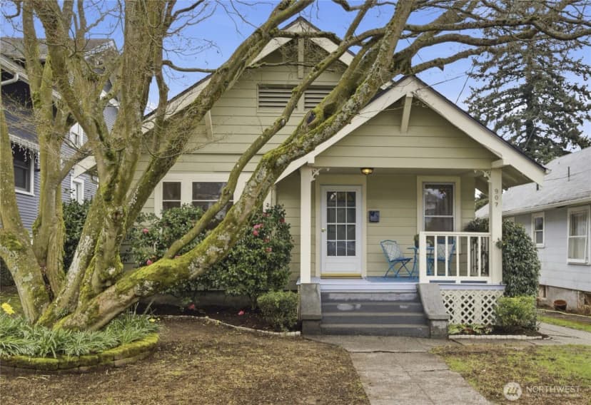 Property photo for 907 Nw 61st Street, Seattle