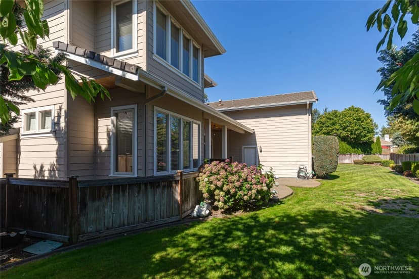 Property photo for 5207 77th Court W, University Place photo 32