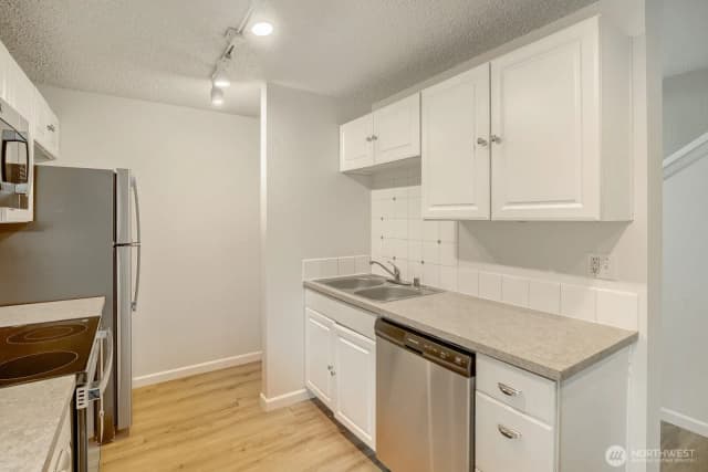 Property photo for 13059 Pacific Highway Sw #c, Lakewood photo 5
