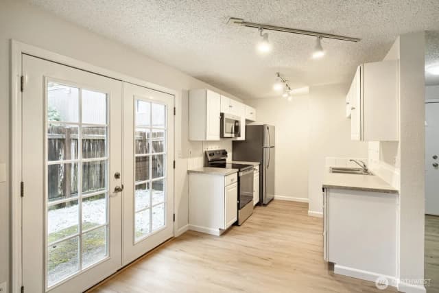 Property photo for 13059 Pacific Highway Sw #c, Lakewood photo 4