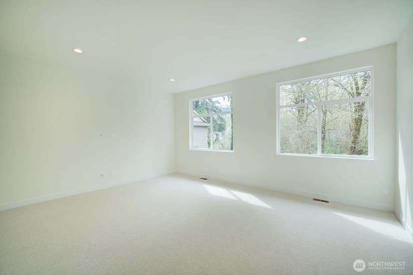 Property photo for 865 Front Street S, Issaquah photo 21