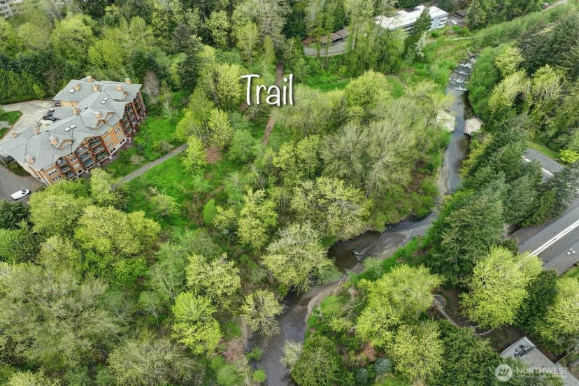 Property photo for 865 Front Street S, Issaquah photo 3