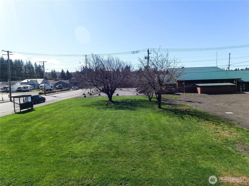 Property photo for 1312 1st Street, Cosmopolis photo 3