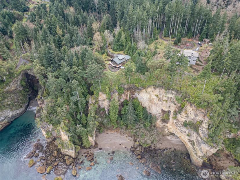 Property photo for 444 Ocean Cove Lane, Port Angeles photo 36