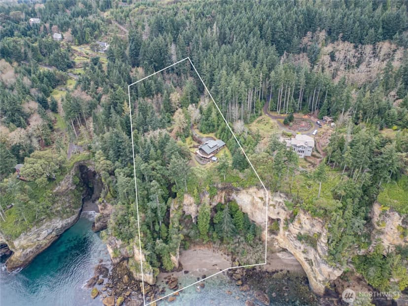 Property photo for 444 Ocean Cove Lane, Port Angeles photo 28