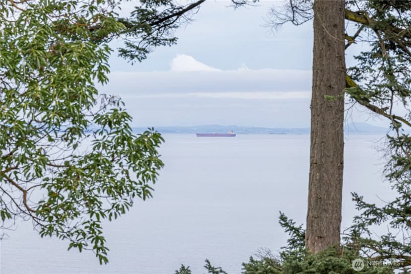 Property photo for 444 Ocean Cove Lane, Port Angeles photo 3