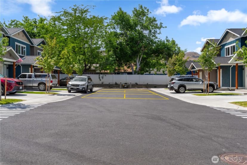 Property photo for 1030 Finch Lane #e2, Wenatchee photo 3