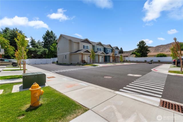 Property photo for 1030 Finch Lane #e2, Wenatchee