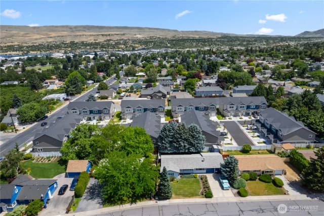 Property photo for 1030 Finch Lane #e2, Wenatchee photo 5