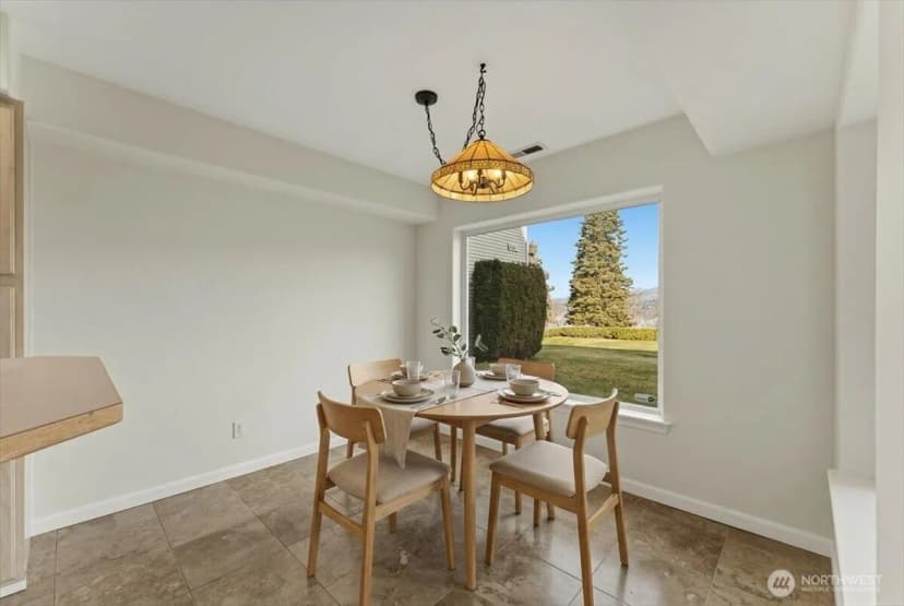 Property photo for 2305 W Woodin Ave #2e, Chelan photo 13